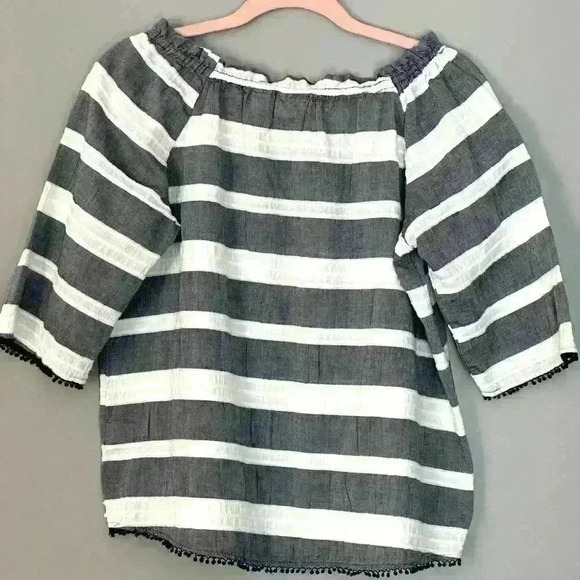 Westbound Gray & White Stipes (R12) - Picture 3 of 10